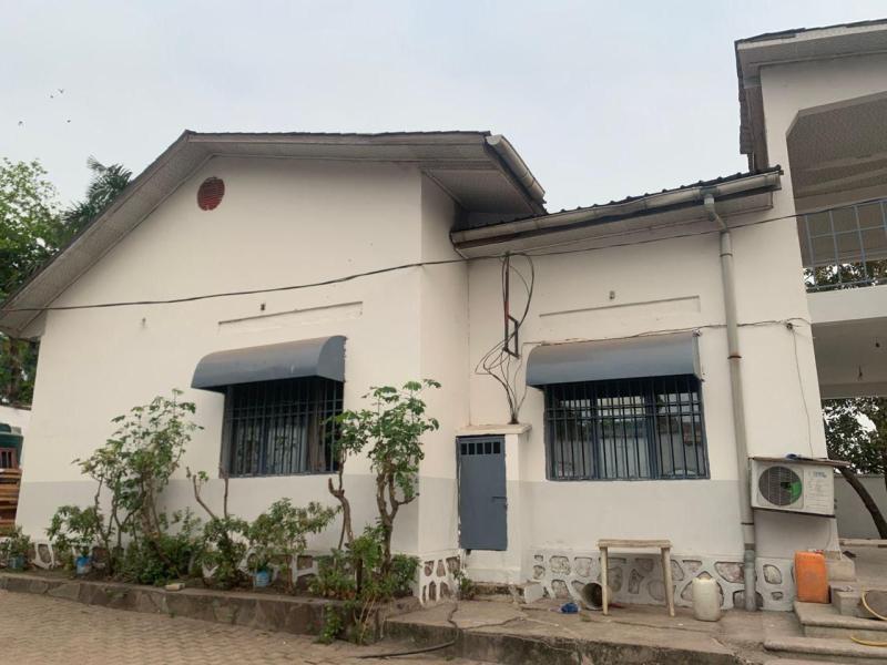Villa  Kinsuka Pcheur 25 sur 30m 500.000